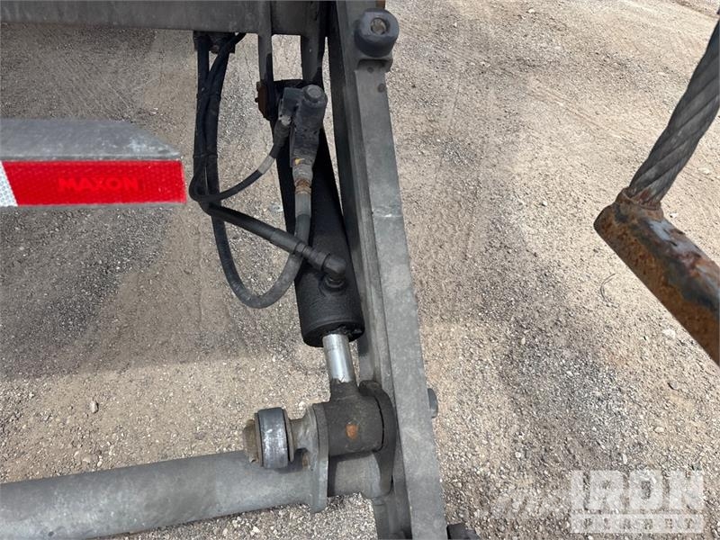 Freightliner M2 106 4x2 Van Truck Fast kasse