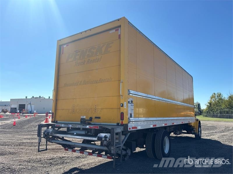 Freightliner M2 106 4x2 Van Truck Фургони