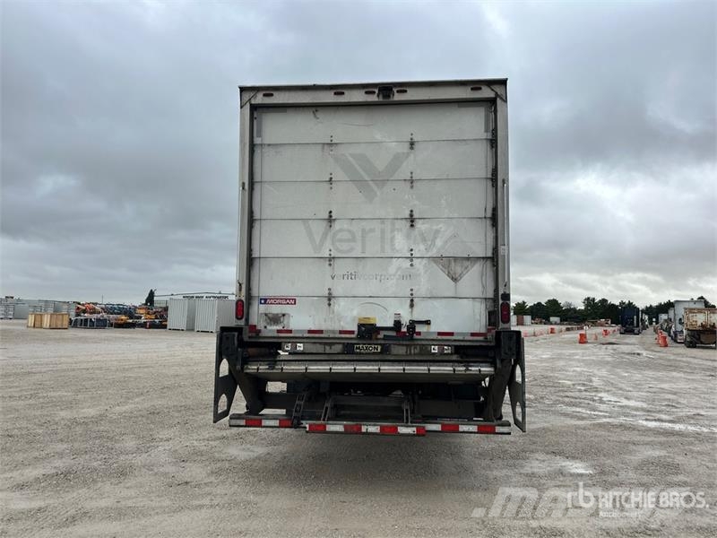 Freightliner M2 106 4x2 Van Truck Skapbiler