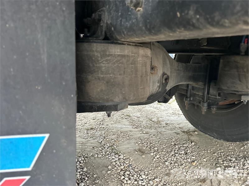 Freightliner M2 106 4x2 Van Truck (Inoperable) Фургони