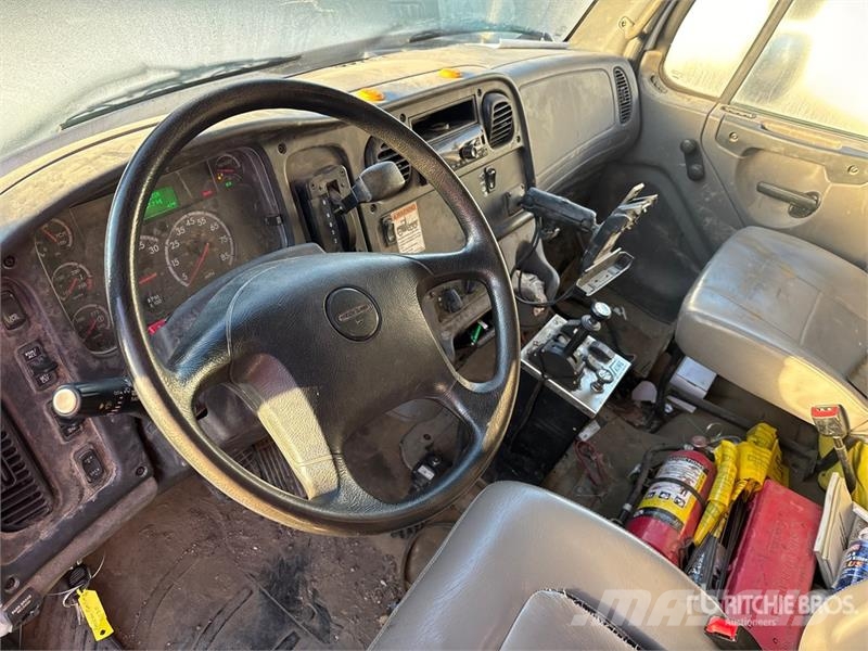 Freightliner M2 106 4x2 S/A Dump Truck Tipper trucks