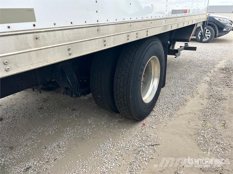 Freightliner M2 106 4x2 Van Truck (Inoperable) Фургони