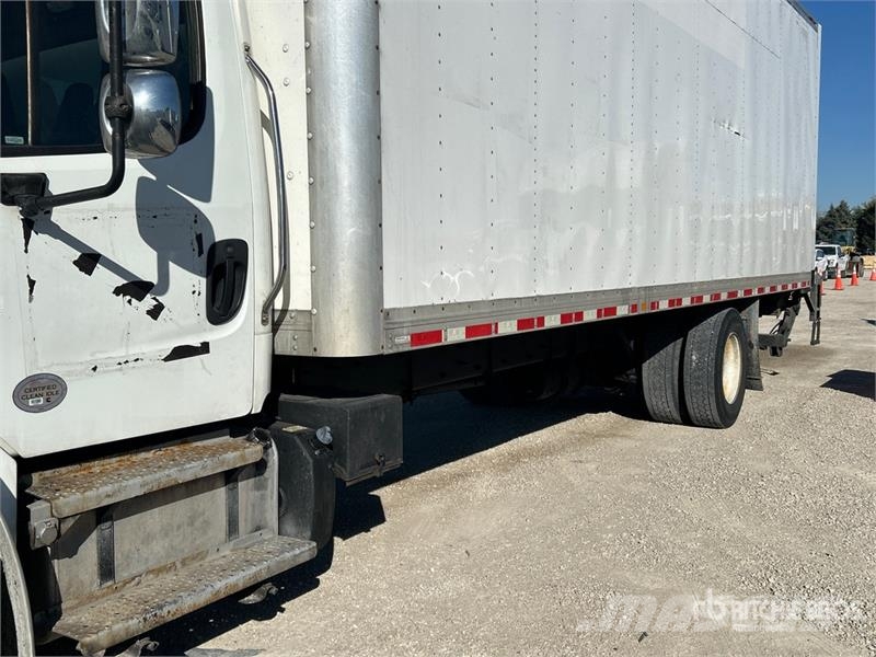 Freightliner M2 106 4x2 Van Truck Furgons