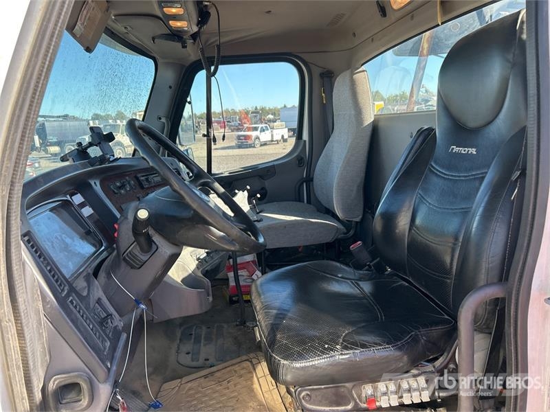 Freightliner M2 106 4x2 Service Truck Kommunal-Sonderfahrzeuge