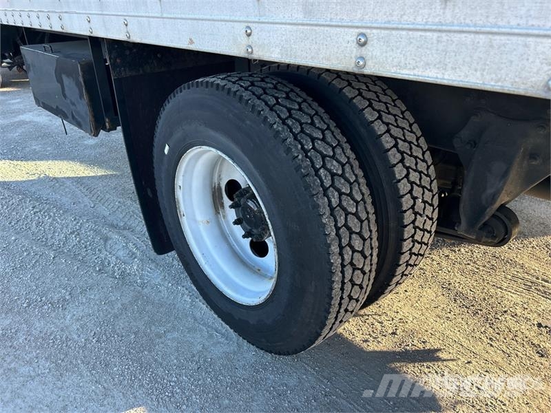 Freightliner M2 106 4x2 Van Truck Kastenaufbau
