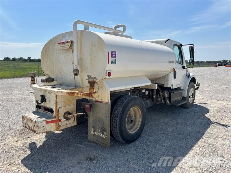 Freightliner M2 106 4x2 Water Truck Tovornjaki za vodo