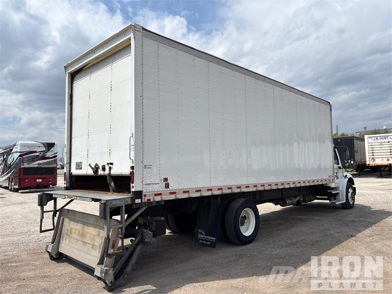Freightliner M2 106 4x2 Van Truck Fast kasse