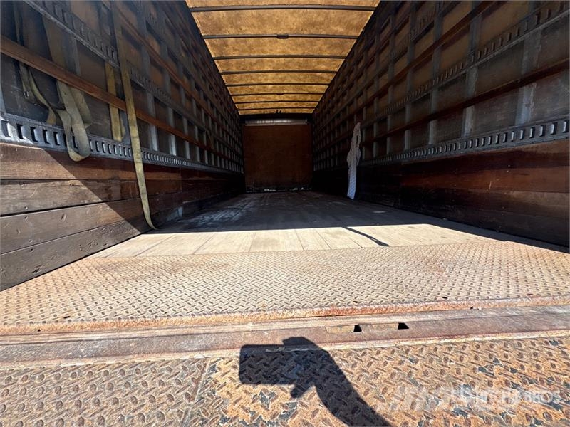 Freightliner M2 106 4x2 Van Truck Camiones caja cerrada