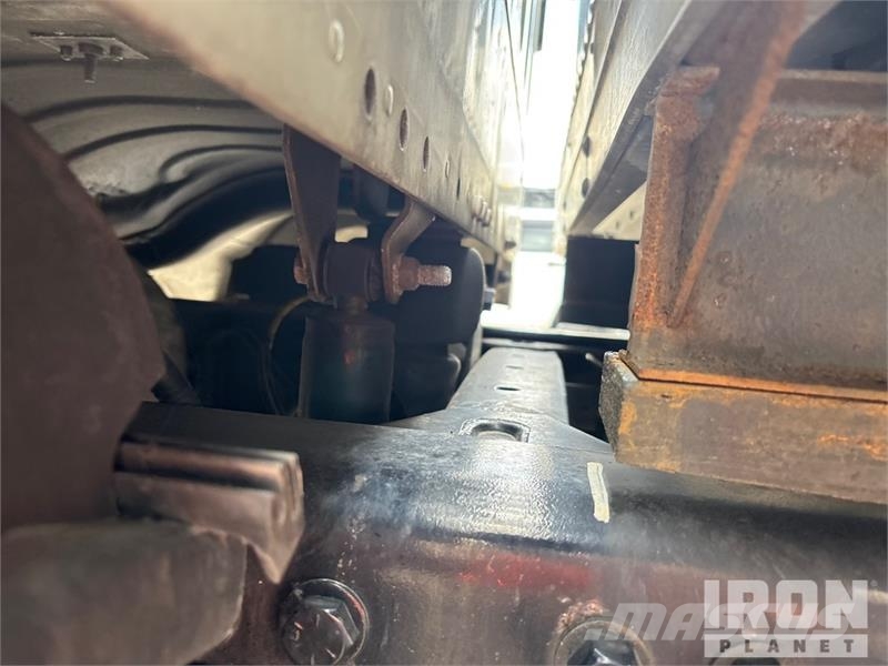 Freightliner M2 106 4x2 Van Truck Fast kasse