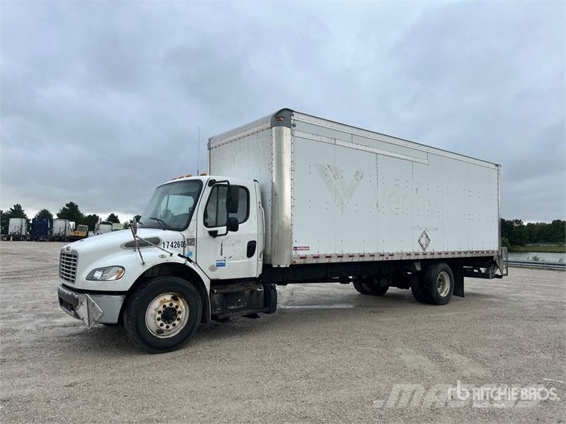 Freightliner M2 106 4x2 Van Truck Skapbiler