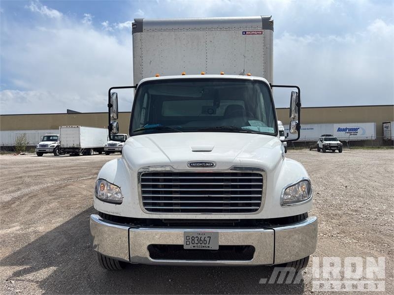 Freightliner M2 106 4x2 Van Truck Fast kasse