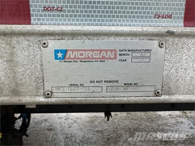Freightliner M2 106 4x2 Van Truck Skapbiler
