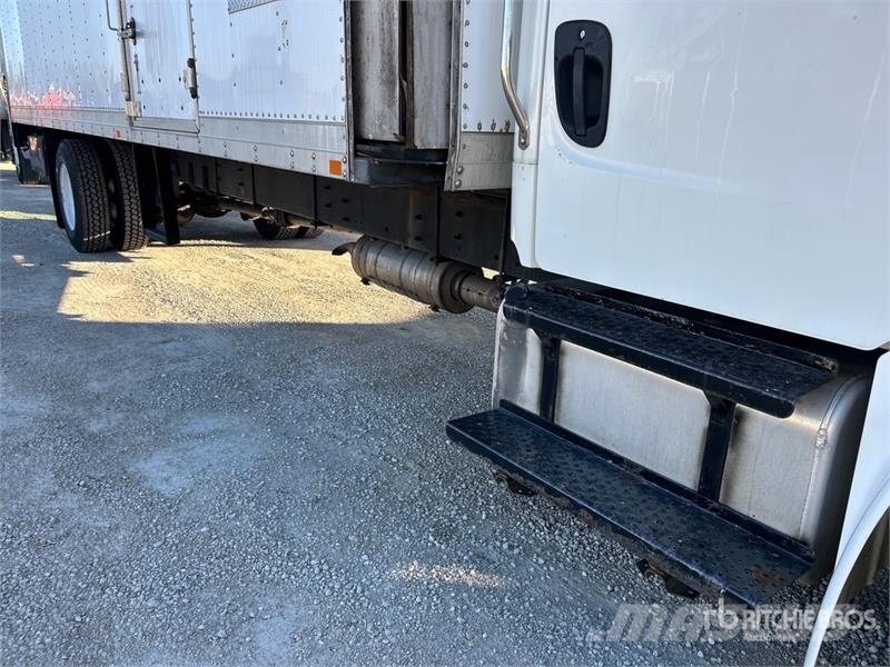 Freightliner M2 106 4x2 Van Truck Kastenaufbau