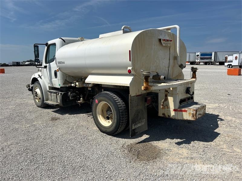Freightliner M2 106 4x2 Water Truck Tovornjaki za vodo