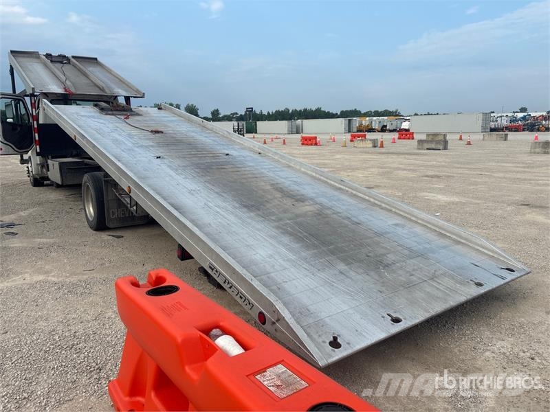 Freightliner M2 106 4x2 Rollback Truck Hinausautot