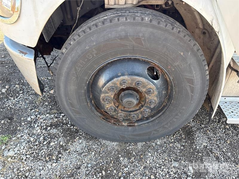 Freightliner M2 106 4x2 Van Truck Camiones caja cerrada