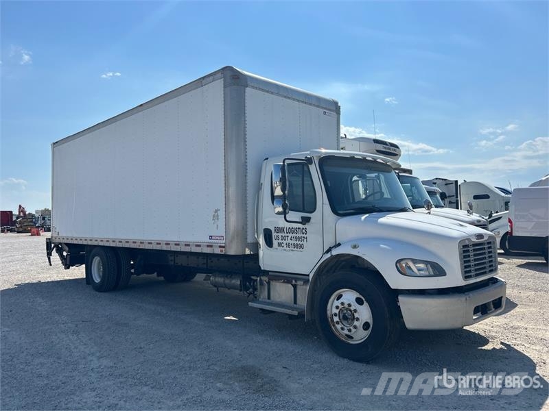 Freightliner M2 106 4x2 Van Truck Kapali kasa kamyonlar
