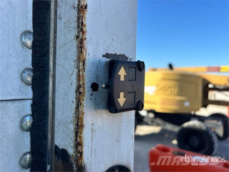 Freightliner M2 106 4x2 Van Truck Furgons