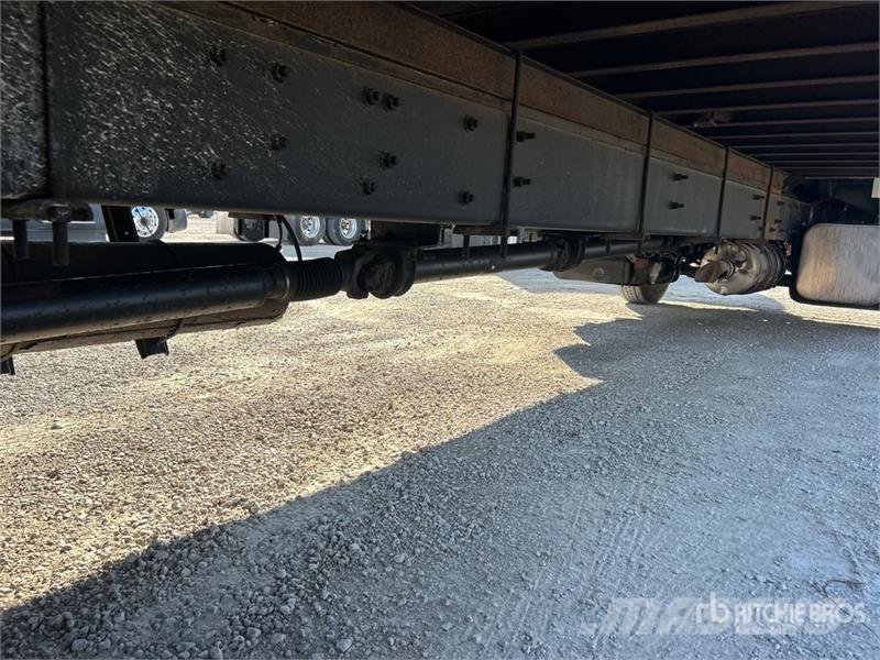 Freightliner M2 106 4x2 Van Truck Furgons