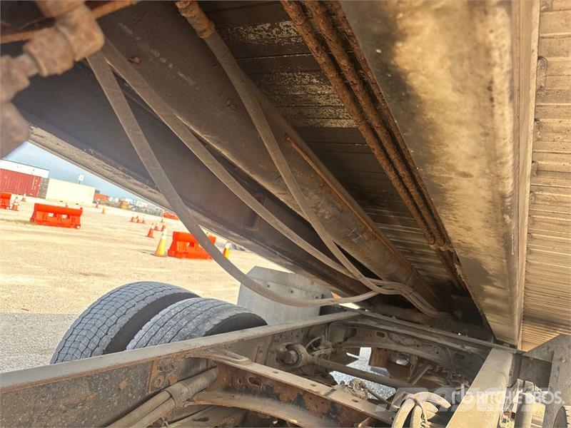 Freightliner M2 106 4x2 Rollback Truck Hinausautot