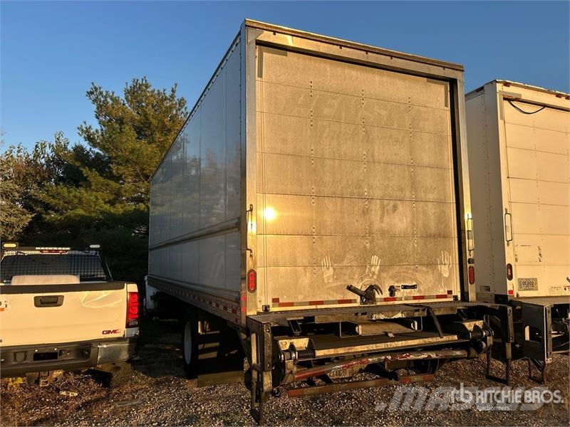 Freightliner M2 106 4x2 Van Truck Kastenaufbau