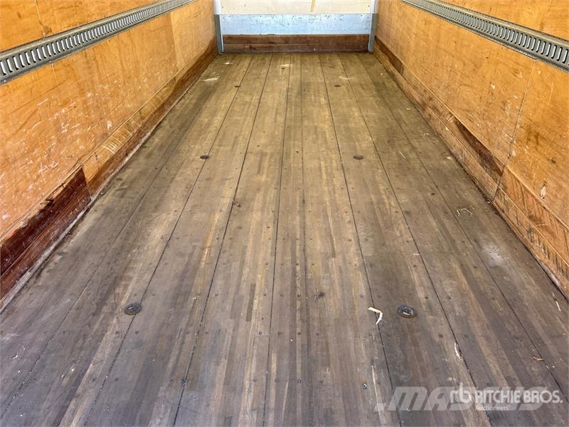 Freightliner M2 106 4x2 Van Truck Furgons