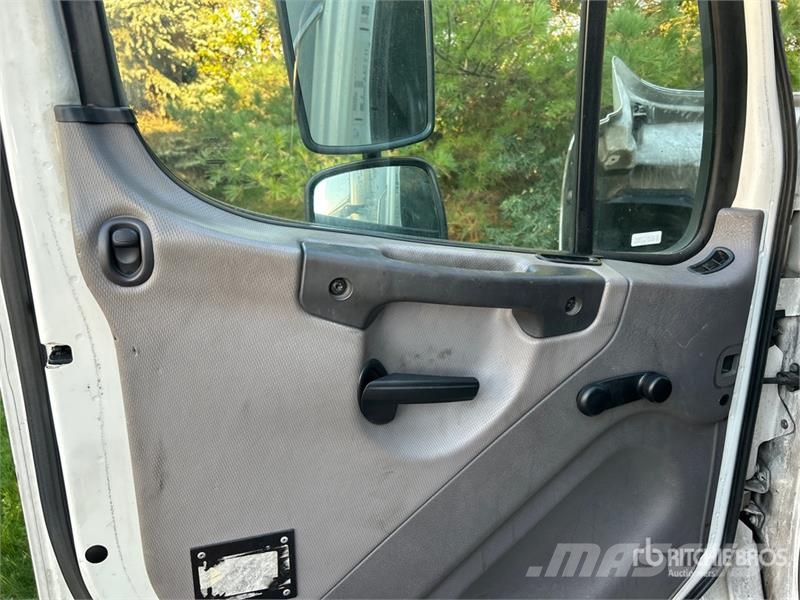 Freightliner M2 106 4x2 Van Truck Kastenaufbau