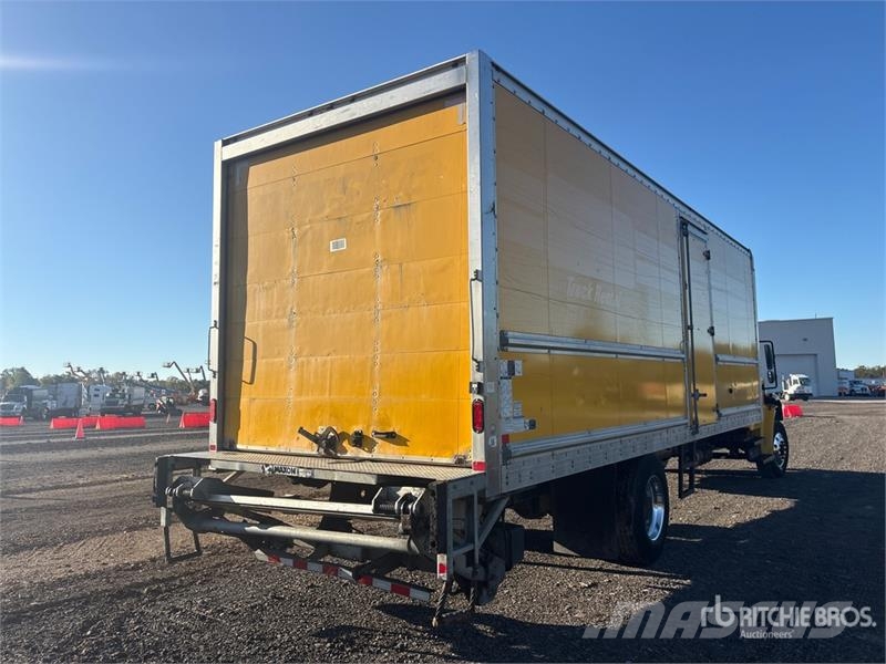 Freightliner M2 106 4x2 Van Truck (Inoperable) Camiones caja cerrada