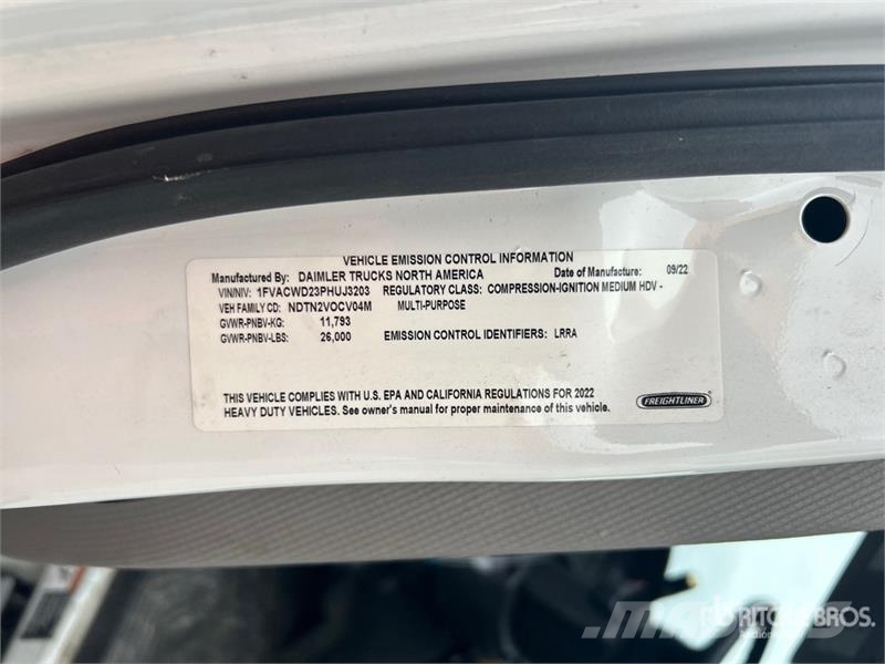 Freightliner M2 106 4x2 Van Truck (Inoperable) Фургони