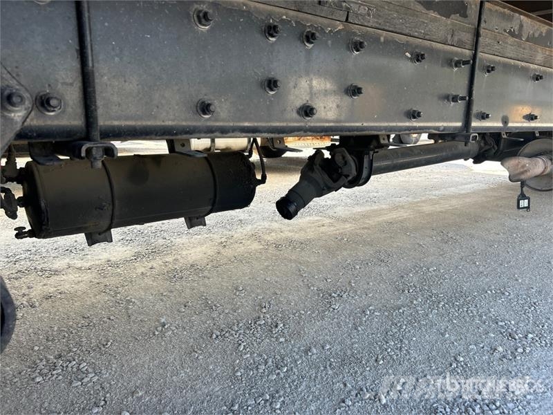 Freightliner M2 106 4x2 Van Truck Kapali kasa kamyonlar