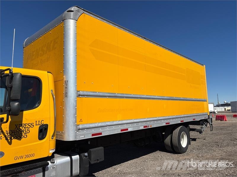 Freightliner M2 106 4x2 Van Truck Фургони