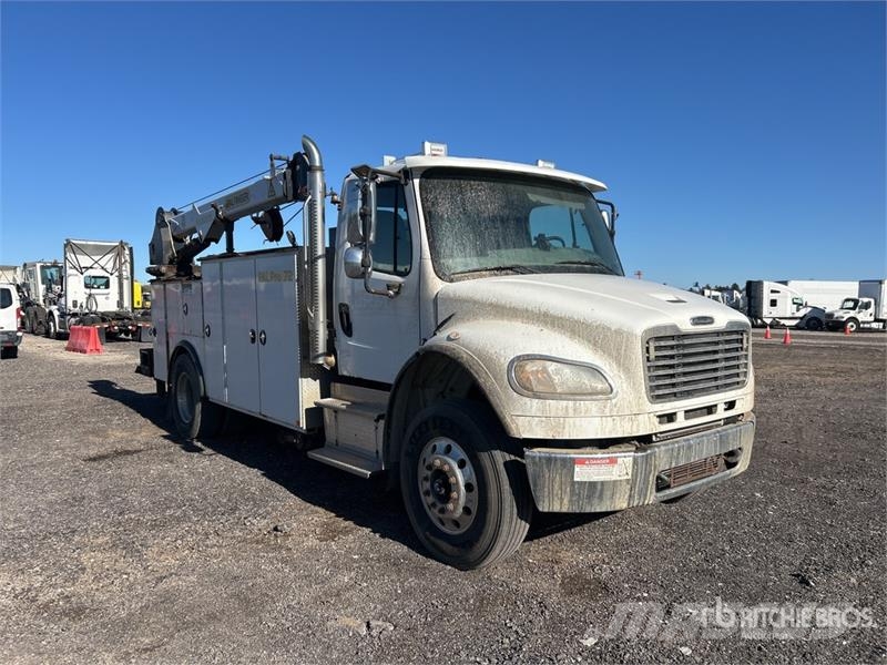 Freightliner M2 106 4x2 Service Truck Kommunal-Sonderfahrzeuge