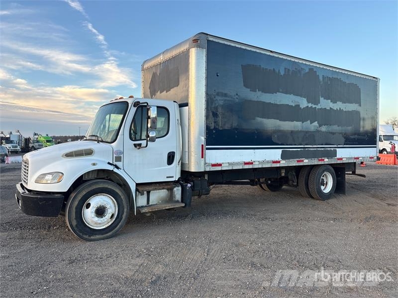 Freightliner M2 106 4x2 Van Truck Фургони