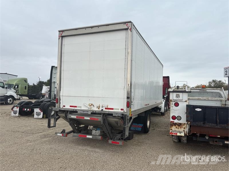 Freightliner M2 106 4x2 Van Truck (Inoperable) Фургони