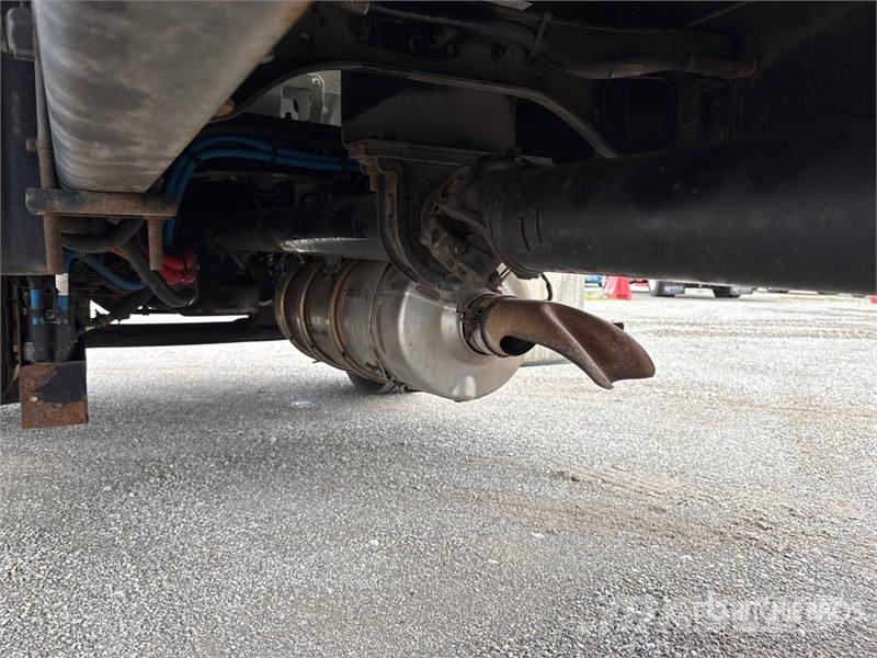 Freightliner M2 106 4x2 Van Truck Sanduk kamioni