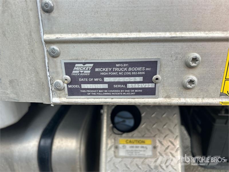 Freightliner M2 106 4x2 Van Truck (Inoperable) Фургони