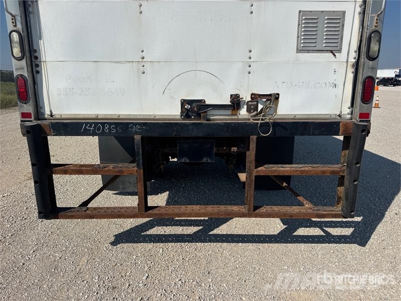 Freightliner M2 106 4x2 Van Truck Camiões de caixa fechada