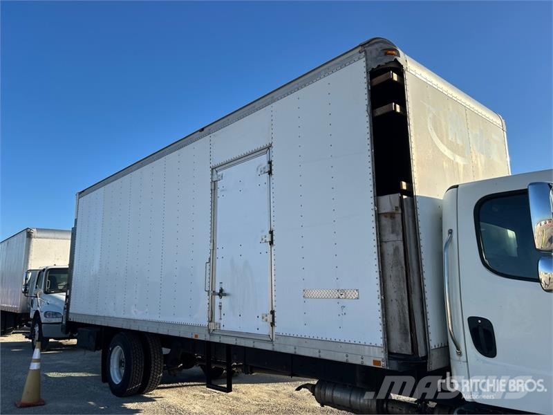 Freightliner M2 106 4x2 Van Truck Kastenaufbau