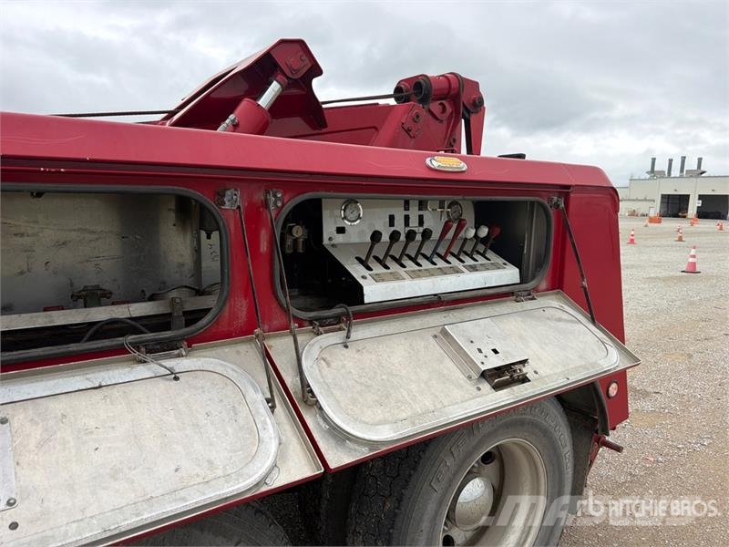 Freightliner M2 106 6x4 Tow Truck مركبات إصلاح الأعطال
