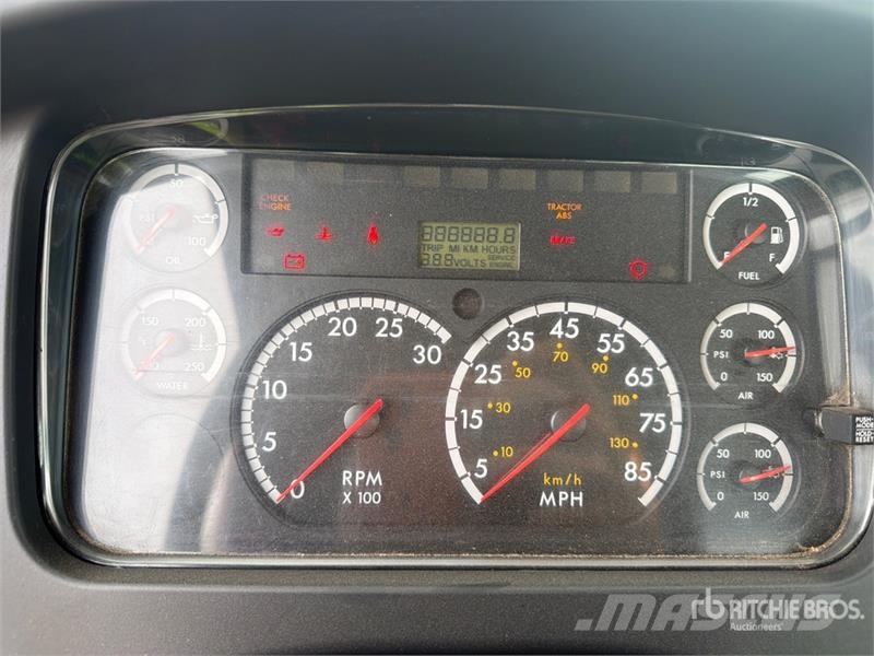 Freightliner M2 106 6x4 Tow Truck مركبات إصلاح الأعطال