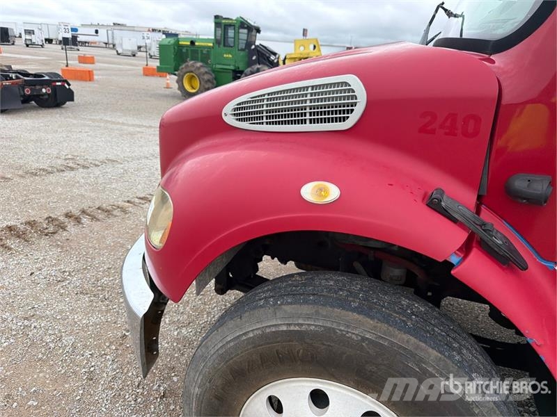 Freightliner M2 106 6x4 Tow Truck مركبات إصلاح الأعطال