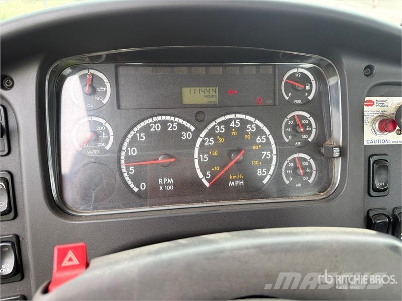 Freightliner M2 106 6x4 Tow Truck مركبات إصلاح الأعطال