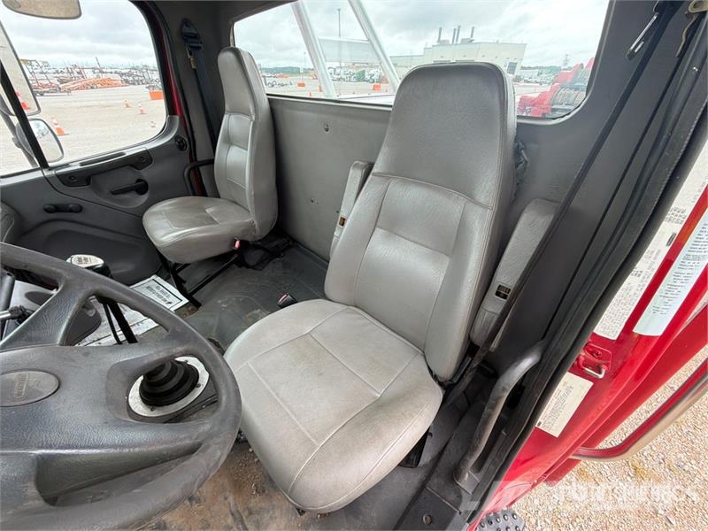 Freightliner M2 106 6x4 Tow Truck مركبات إصلاح الأعطال
