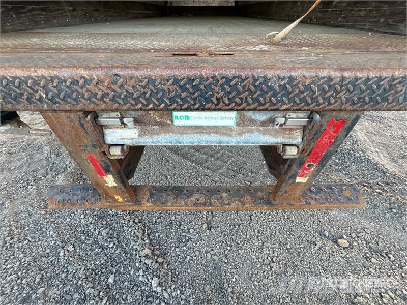 Freightliner M2 106 Van Truck Furgons