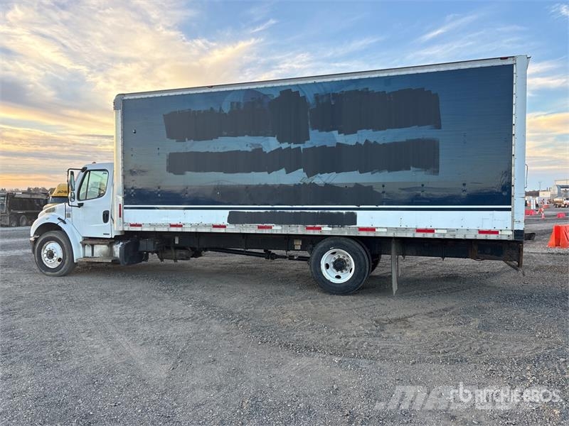 Freightliner M2 106 Van Truck Furgons