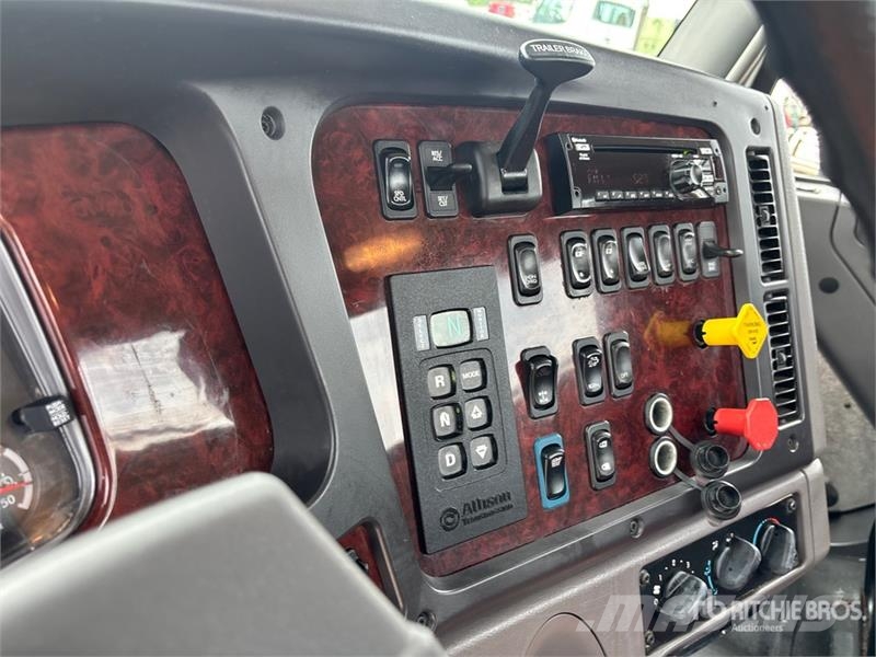 Freightliner M2 112 Truck Tractor Units