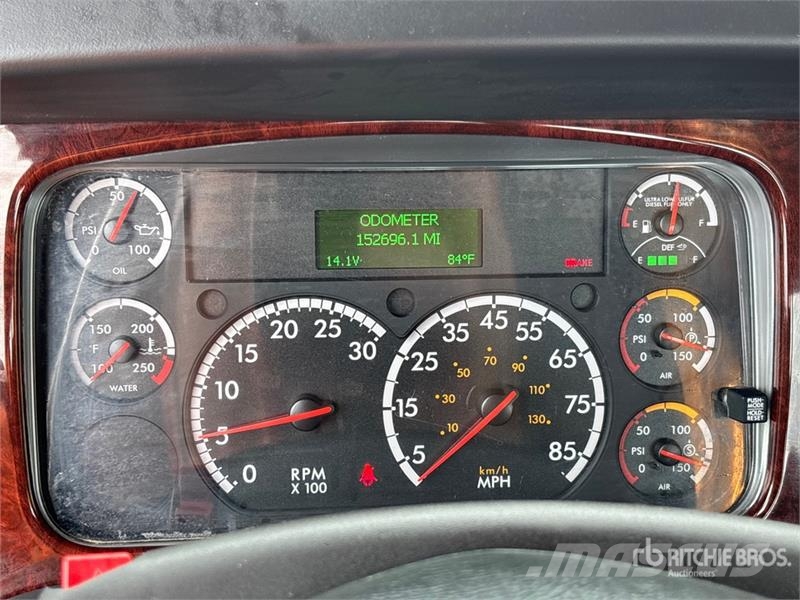 Freightliner M2 112 Prime Movers