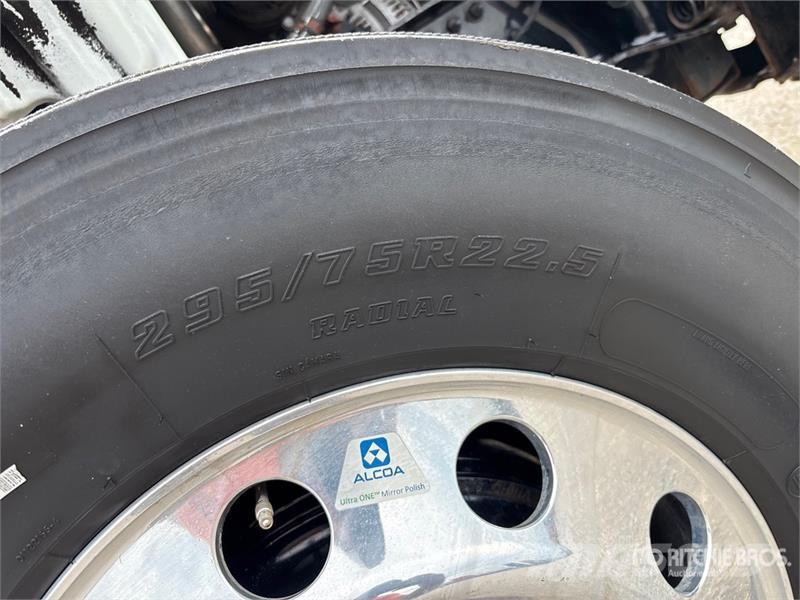 Freightliner M2 112 Truck Tractor Units