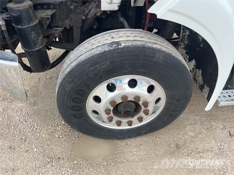 Freightliner M2 112 Truck Tractor Units