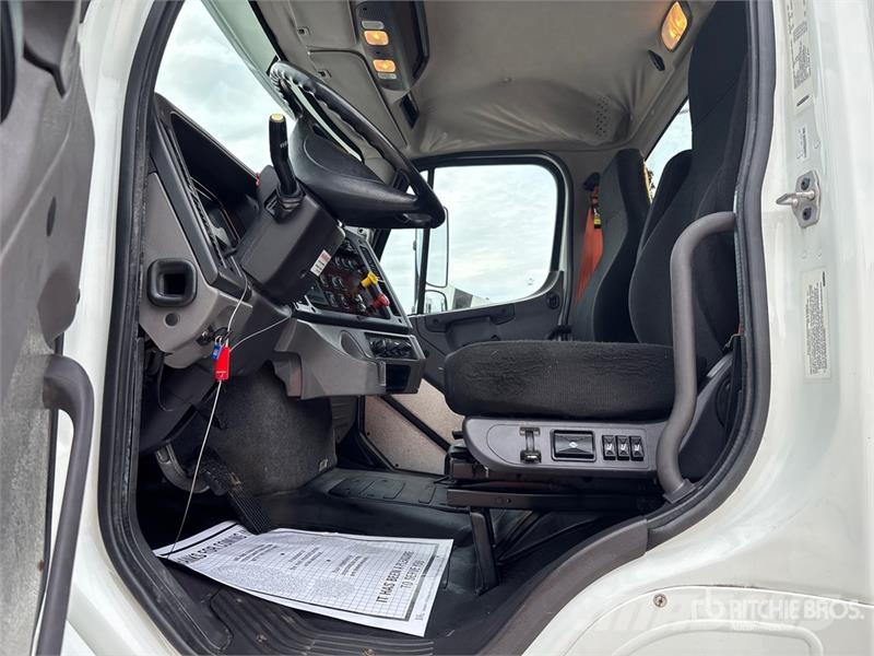 Freightliner M2 112 Prime Movers